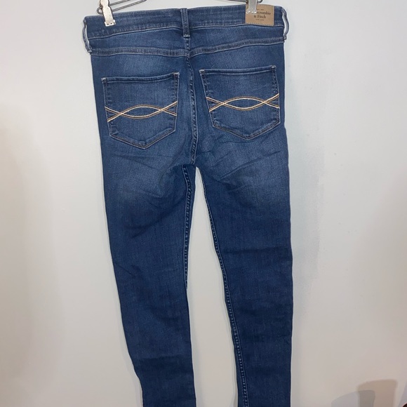High rise jeans - Picture 2 of 3